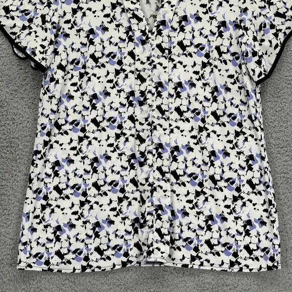 The Limited Blouse Top Women M White Blue Printed Fluttered Short Sleeves J26 - Picture 5 of 12